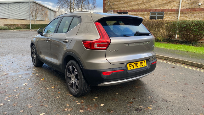Volvo Xc40 2.0 B4P Inscription 5dr AWD Auto Petrol Estate
